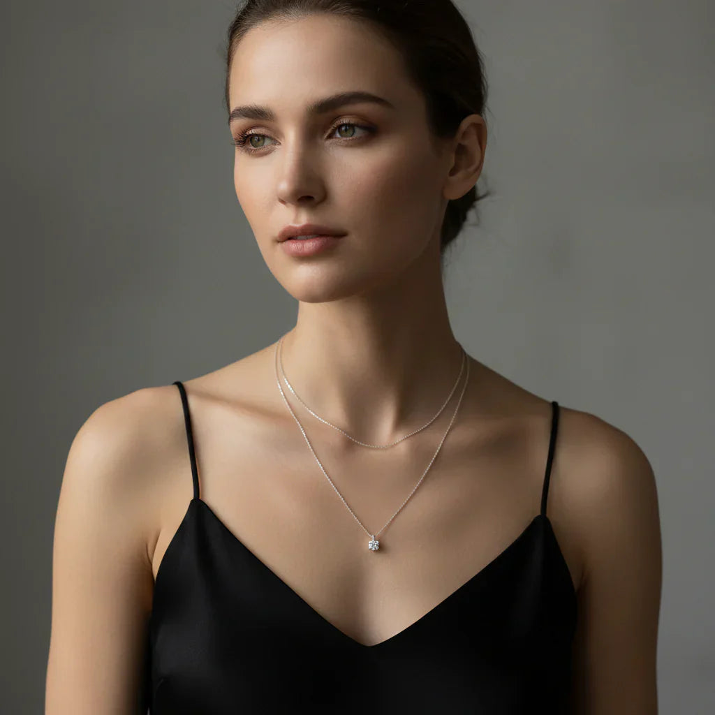 A Guide to Styling Statement Pieces (The Minimalist Way)