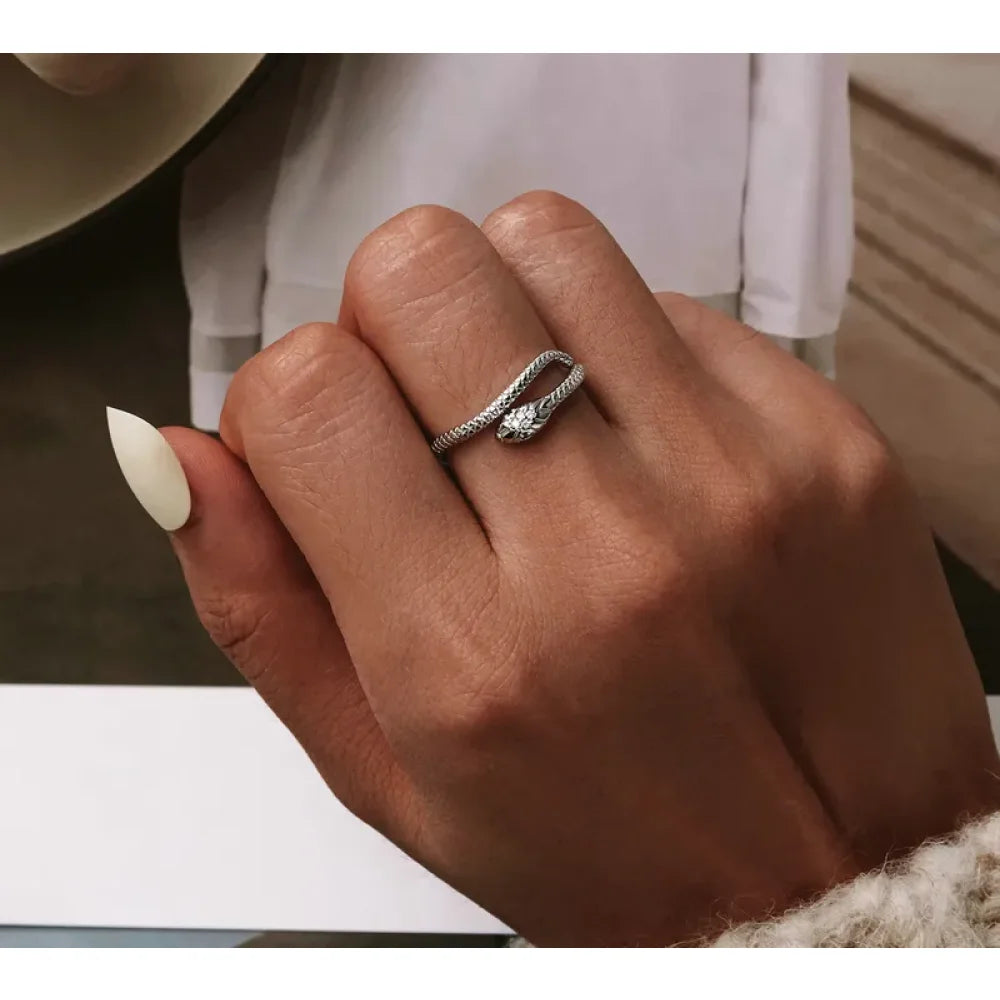 925 Sterling Silver Adjustable Snake Ring with Green Zircon - Fashion jewellery in 4 Colors - Rings