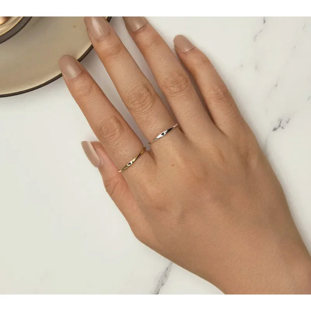 925 Sterling Silver Heart Wedding Band - Symbol of Love Stackable Promise Ring in 2 Colors (Size 5-10) - Rings
