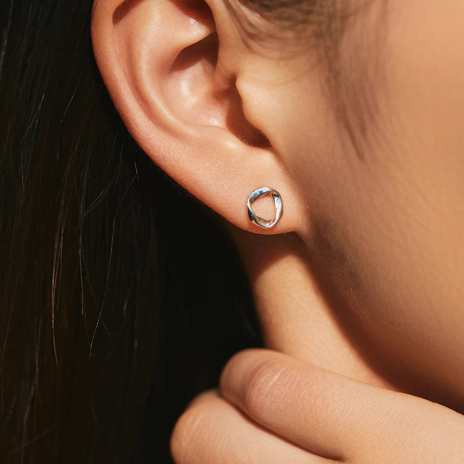 925 Sterling Silver Minimalist Wavy Stud Earrings - Women Fine jewellery