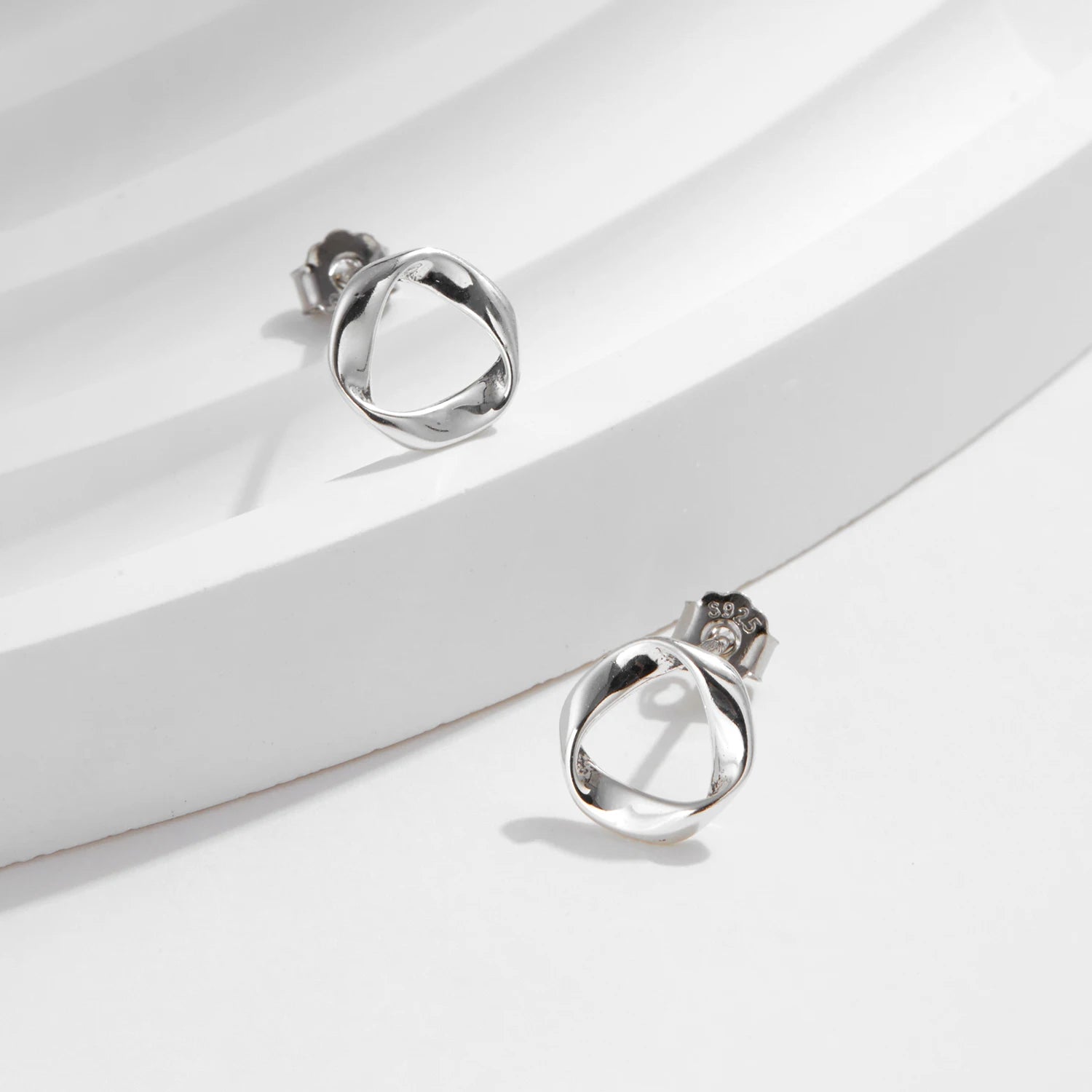 925 Sterling Silver Minimalist Wavy Stud Earrings - Women Fine jewellery