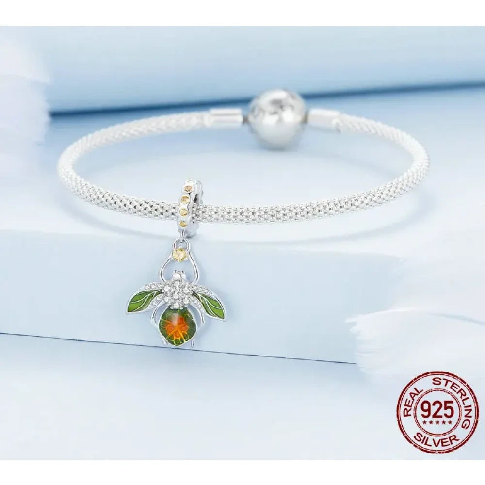 Buzzing with Charm: 925 Silver Lemon Bee Pendant for Bracelets & Bangles - Charms