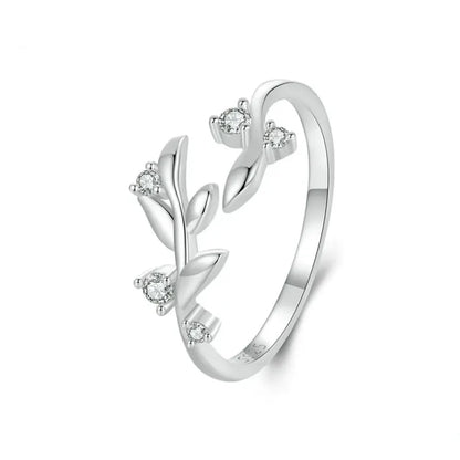 Nature’s Embrace - Sterling Silver Double Leaf Ring with Sparkling Zirconia - Rings